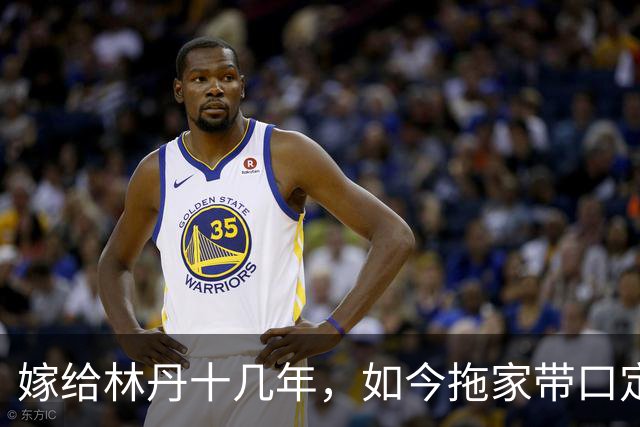 嫁给林丹十几年，如今拖家带口定居西班牙，10岁儿子要走网球路